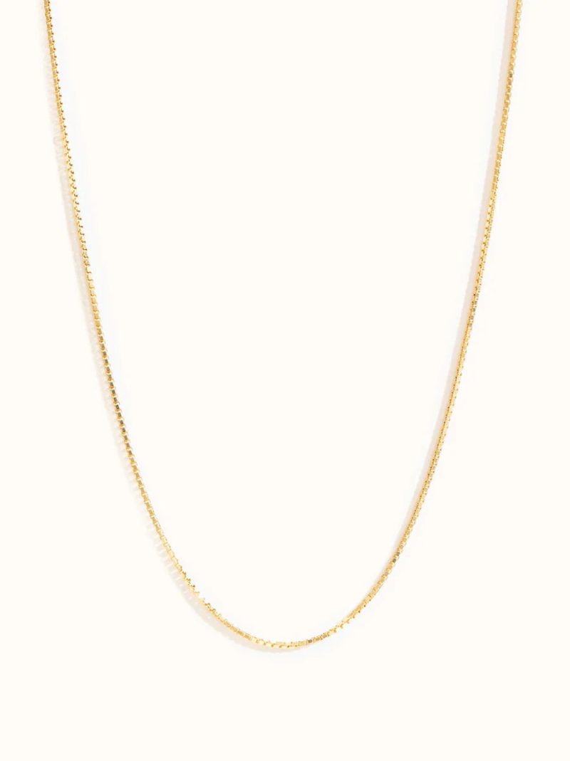 BoxChainNecklace Gold ABLE 900x 6d8b4a2d bab5 4c09 94b7 8d90685e13d3